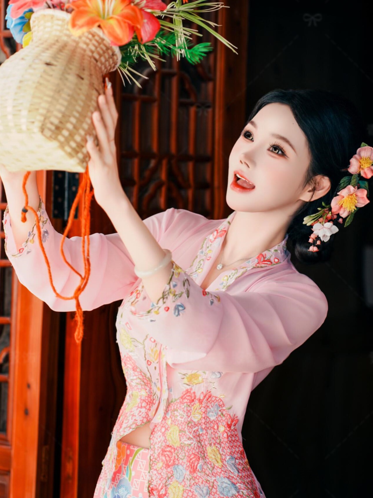 Xishuangbanna Ethnic Wear Smal - Ethnic Fashion Photography recension och pris