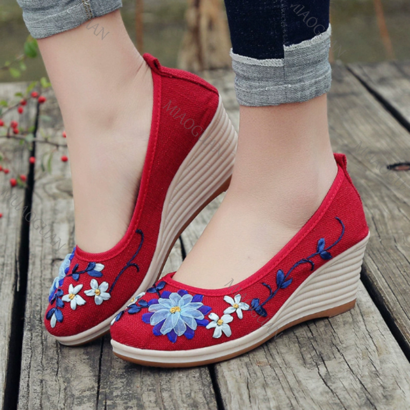 Embroidered Women Comfort Wedg - Ethnic Fashion recension och pris